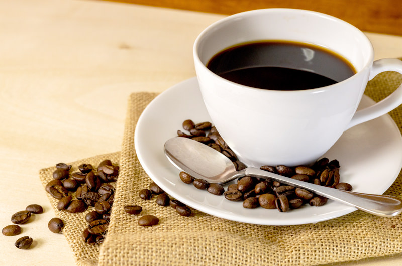 着色の原因となる飲食物を控える