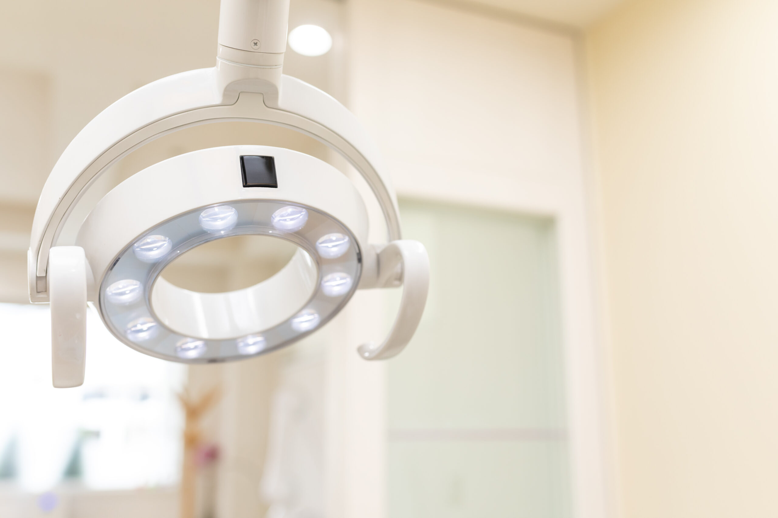 歯周病の外科治療とは？2つの治療法を紹介